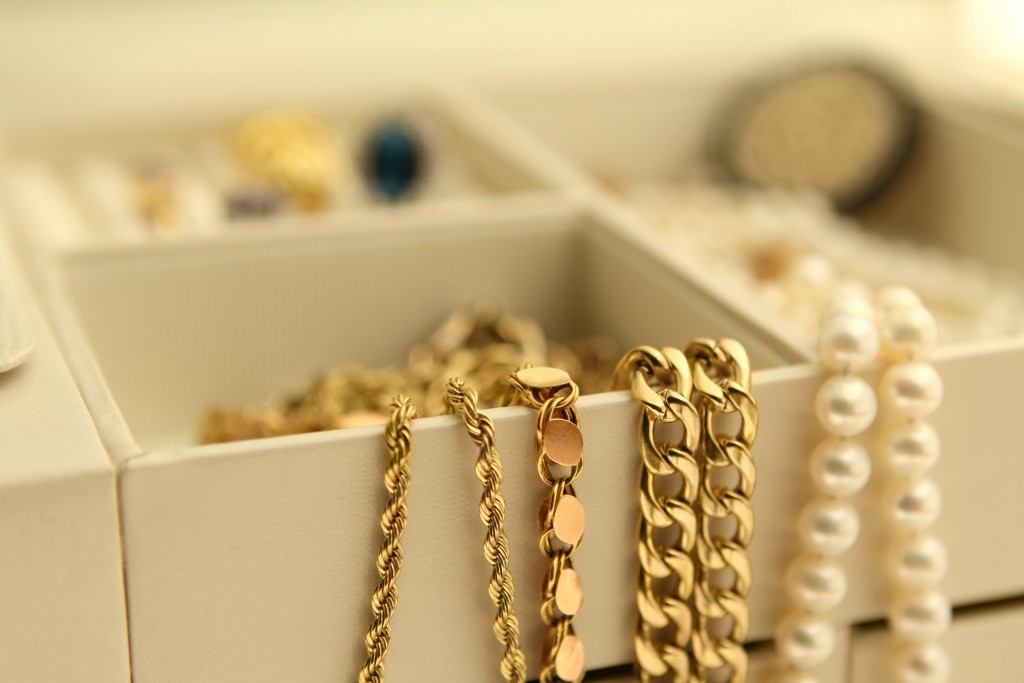 jewelries in a box